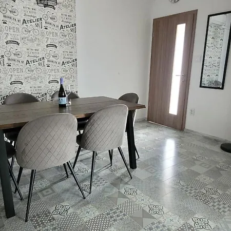 A Bringas Apartment Balatonfured